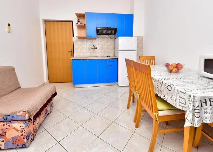 Apartman Vukic-3 By Interhome *
